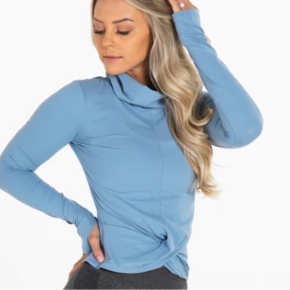 lululemon athletica Tops - lululemon turtleneck longsleeve top sz 4 blue knot front